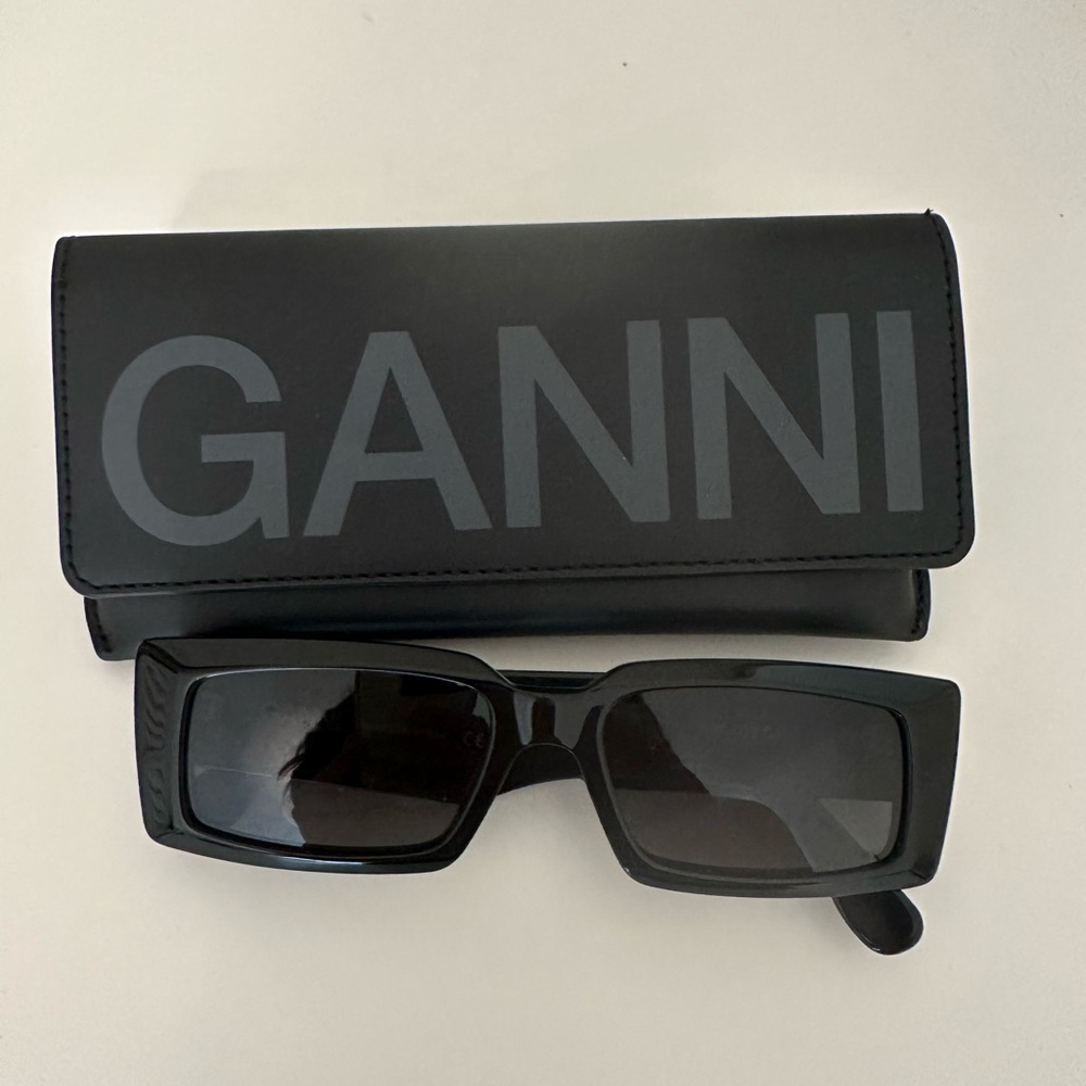 Ganni Rectangular Sunglasses
